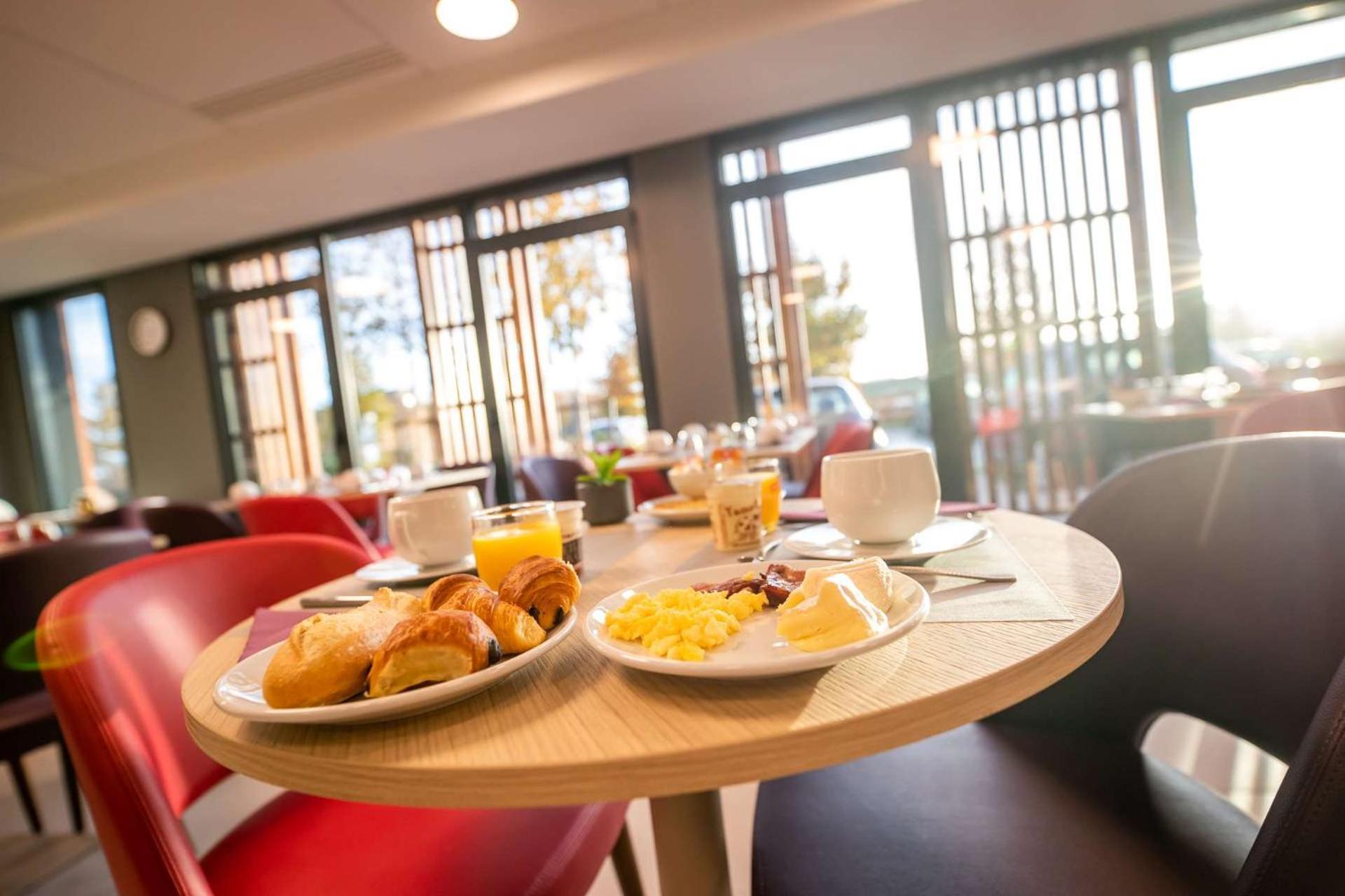Brit Hotel Eden Spa Honfleur Kültér fotó