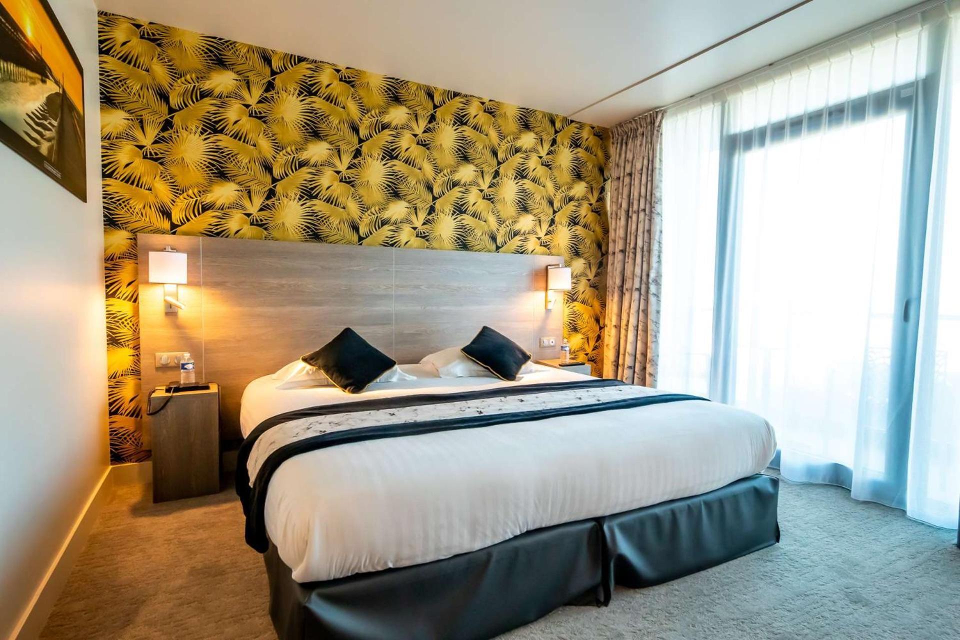 Brit Hotel Eden Spa Honfleur Kültér fotó