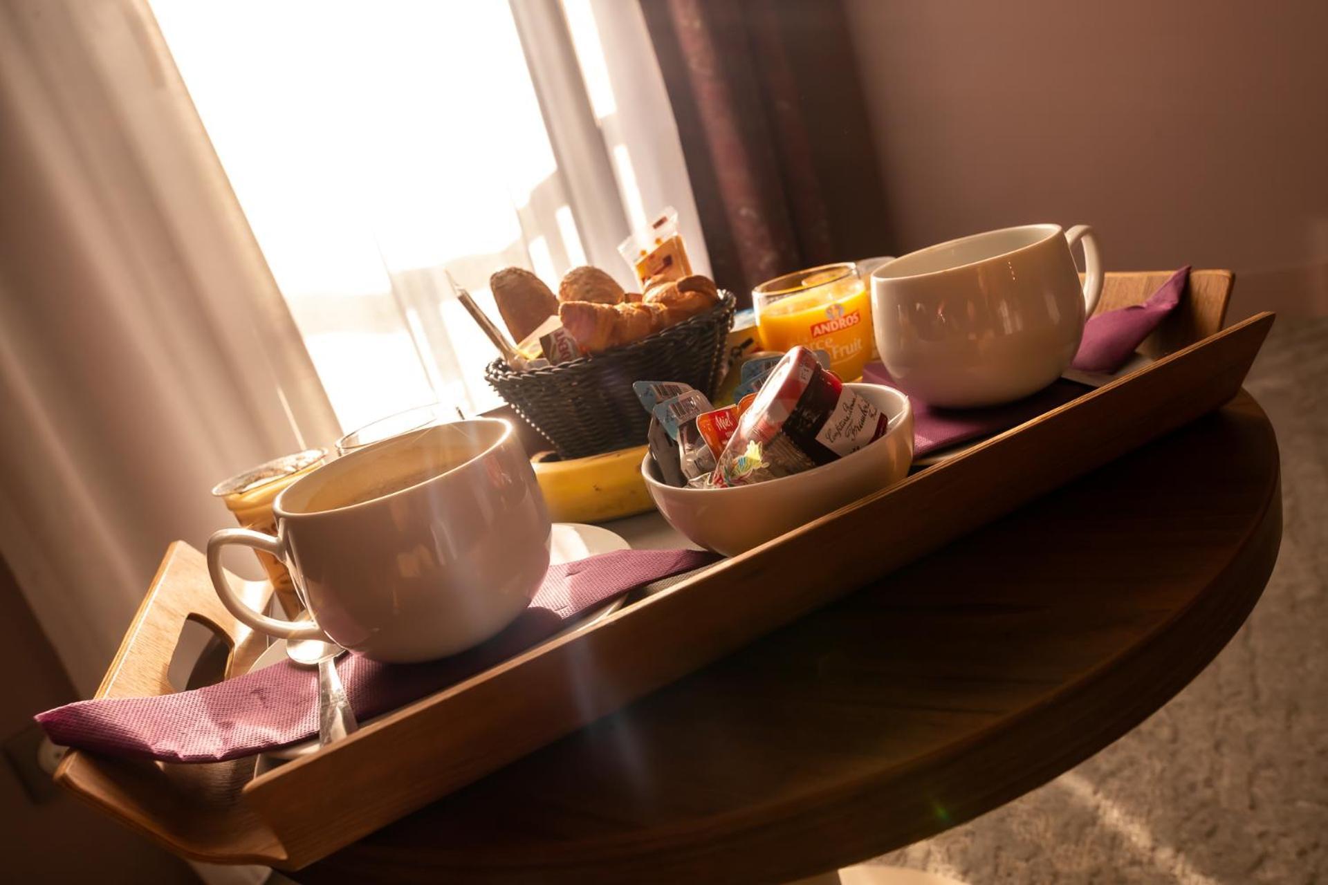 Brit Hotel Eden Spa Honfleur Kültér fotó